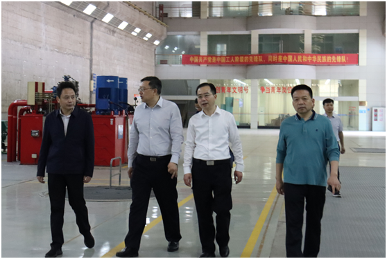 省國資委黨委委員、副主任毛育新帶隊(duì)赴湖南發(fā)展株洲航電分公司開展安全生產(chǎn)督查